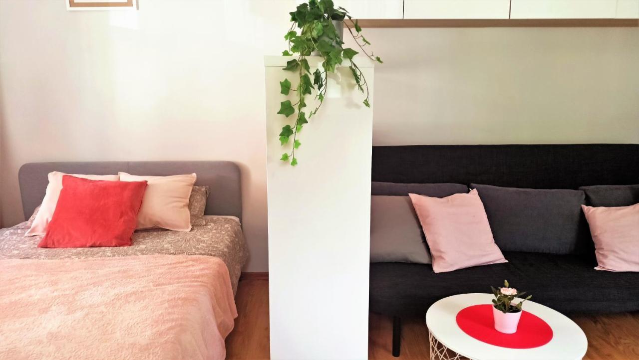 Apartament Malinowy Swietoduska 12 Lublin Kültér fotó
